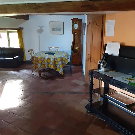 Le De Paxou Nyaraló Saint-Antonin