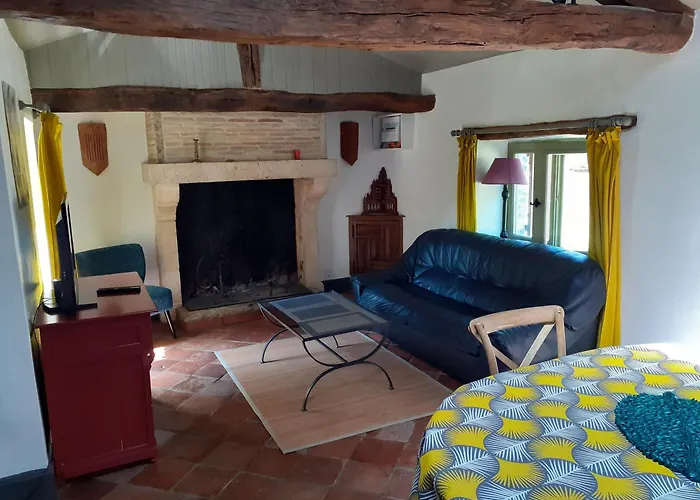 Le De Paxou Nyaraló Saint-Antonin