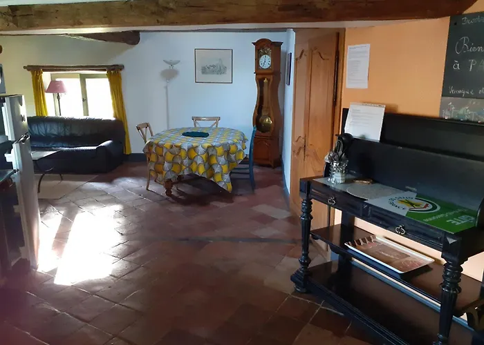 Le De Paxou Nyaraló Saint-Antonin